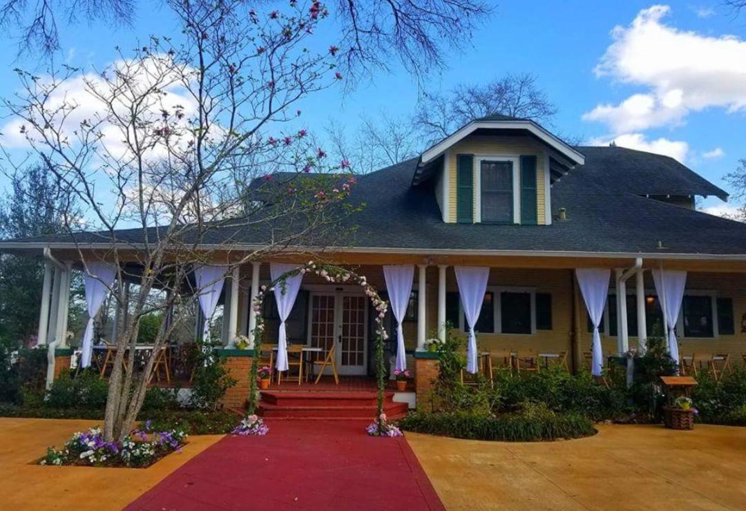 Отель Gibbs Street Manor New Waverly Экстерьер фото