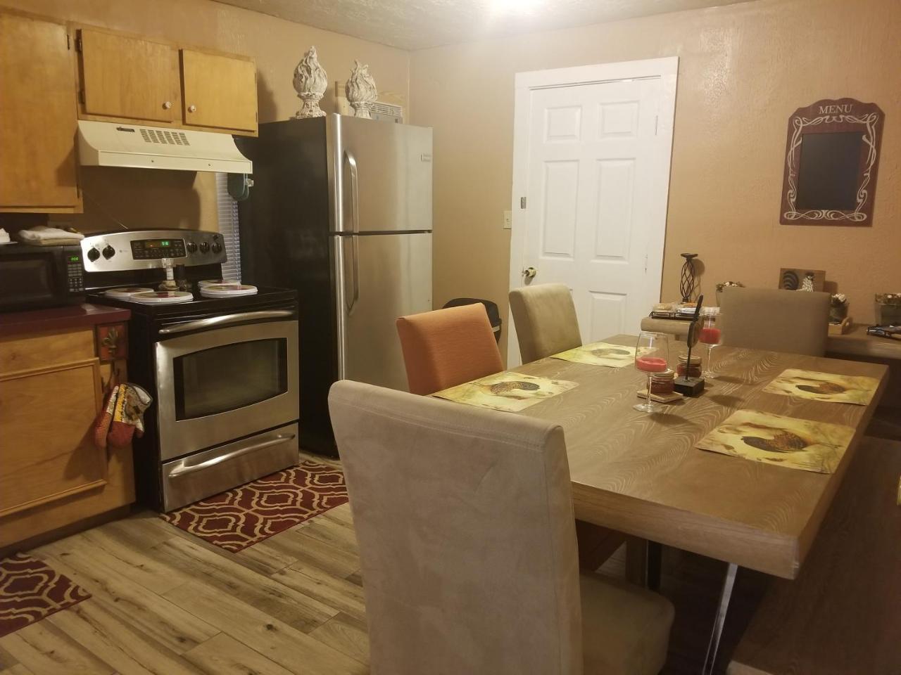 Отель Gibbs Street Manor New Waverly Экстерьер фото
