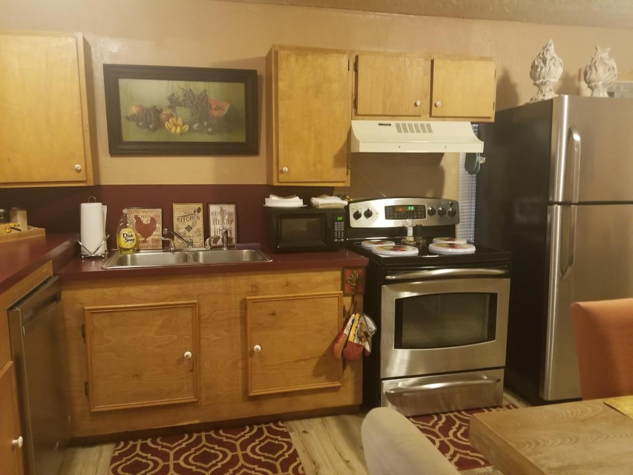 Отель Gibbs Street Manor New Waverly Экстерьер фото